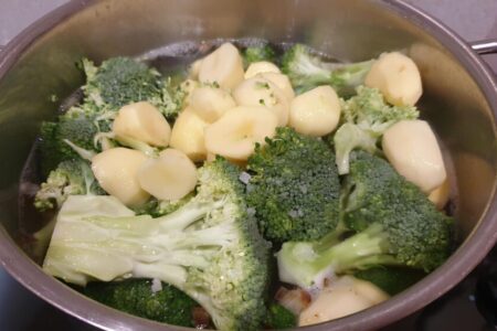 Potage aux brocolis à la marmite norvégienne