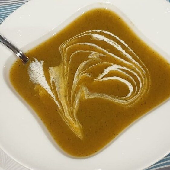 Potage doux à la marmite norvégienne