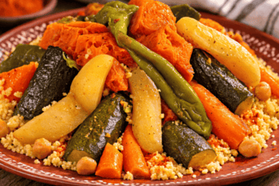 Assiette de couscous cuit à la marmite norvégienne